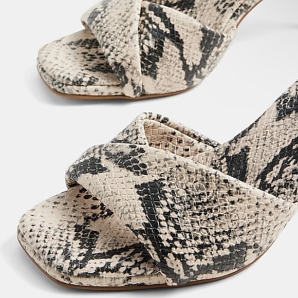 Express snake print sandals! - Picture 2 of 4